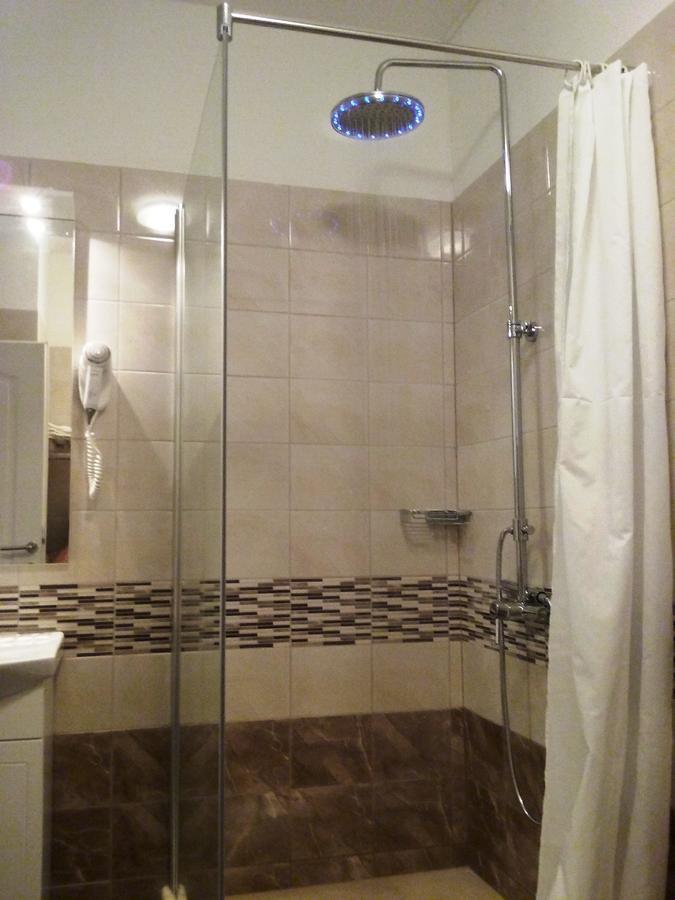 Room Ghetto 코츌라 외부 사진